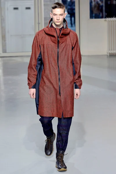 Look 2